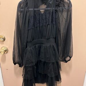 Forever 21 black lace dress